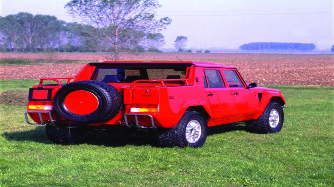 Дикий и забытый: факты и мифы о невероятном Lamborghini LM002