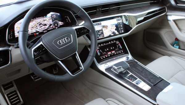 Новый Audi A7: лазерный меч и сенсорные дисплеи