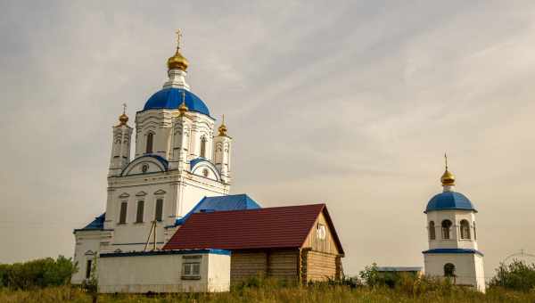 Церковь Воскресения Словущего в Карпово